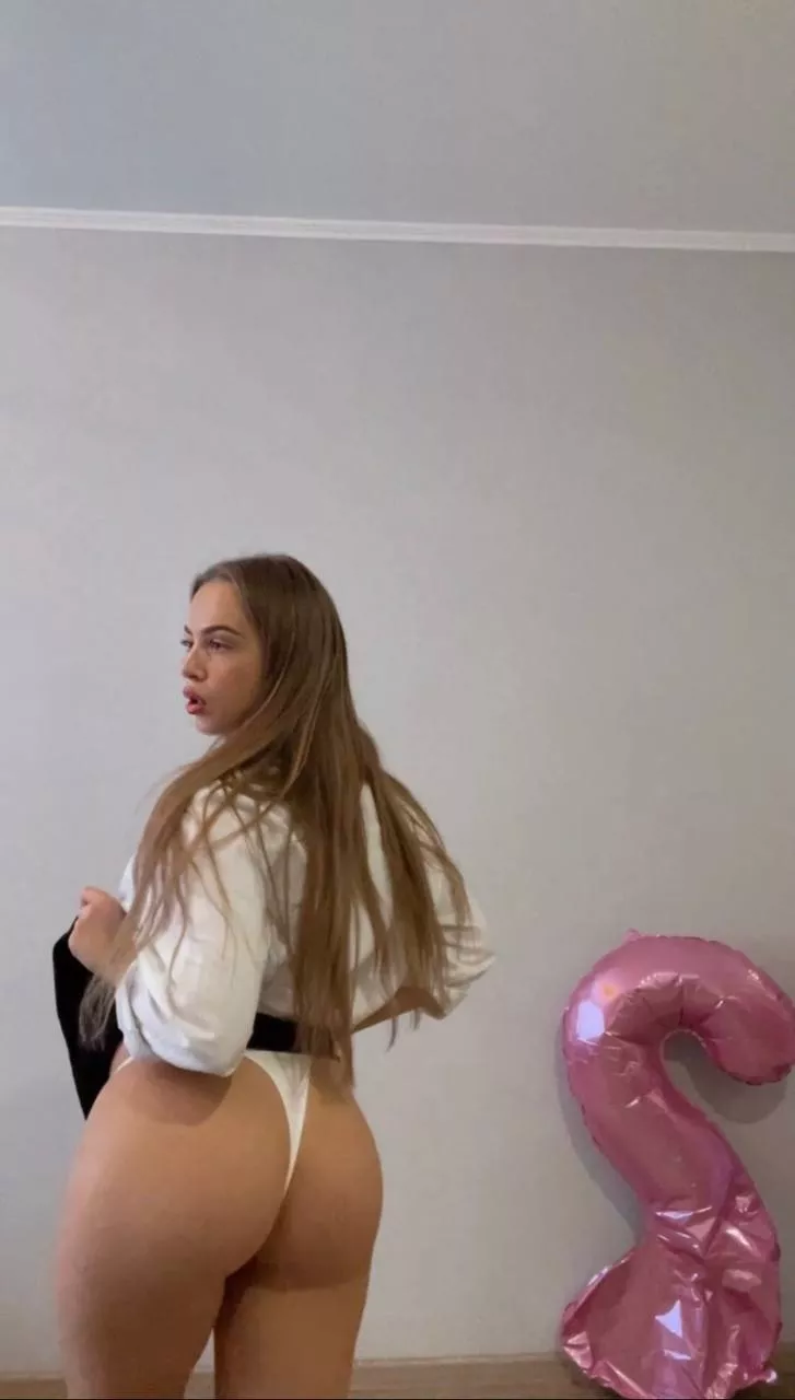 Bubblebutt from 5.0 girl for you