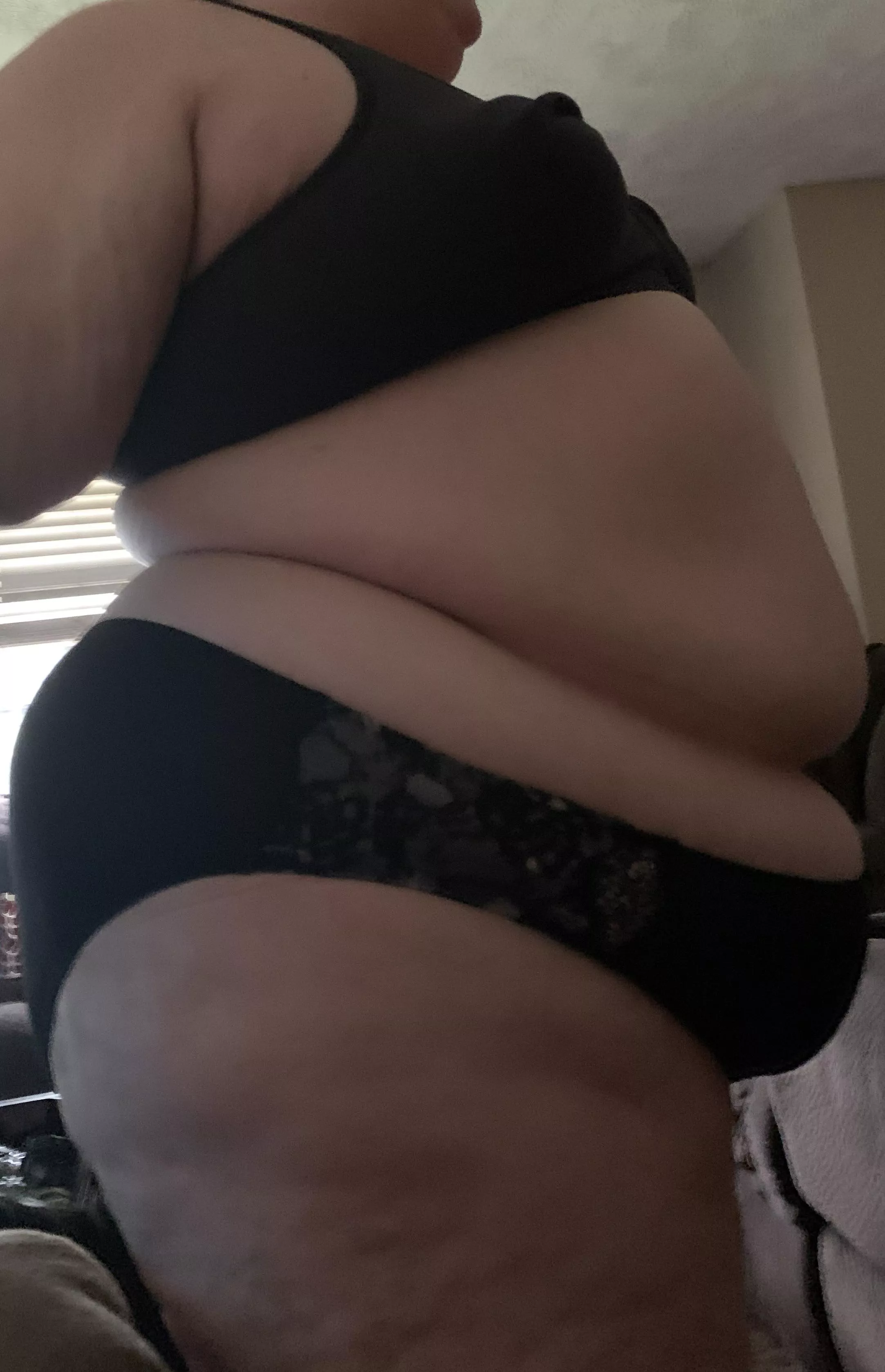 Cum play with me 🥰😘