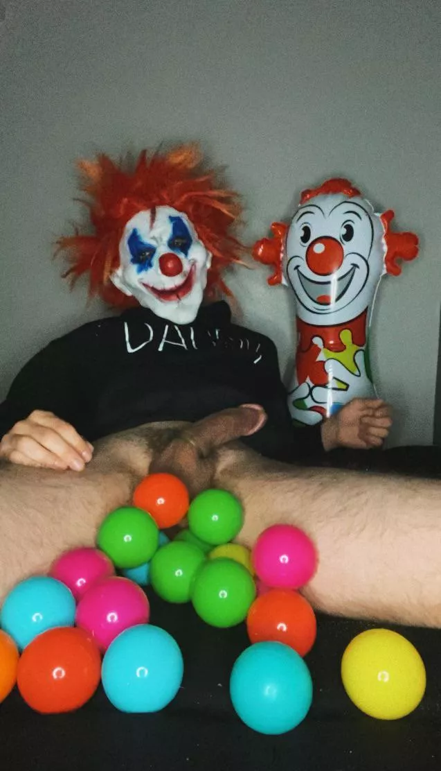 Cut clown cock!