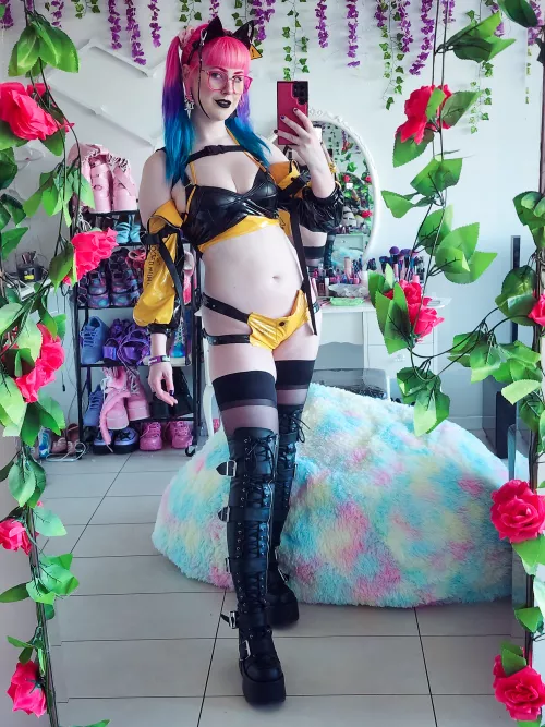 Cyber Catgirl at your service!