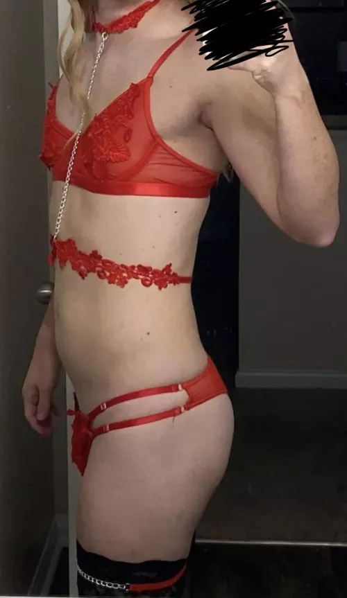 Did you have to do a double take to notice my pathetic little bulge?