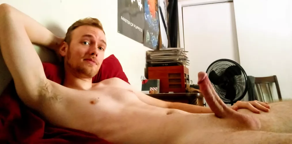 Don't be shy ladies, my DMs are open 😉