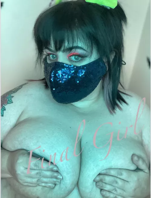 Forget work, stay home and play with me