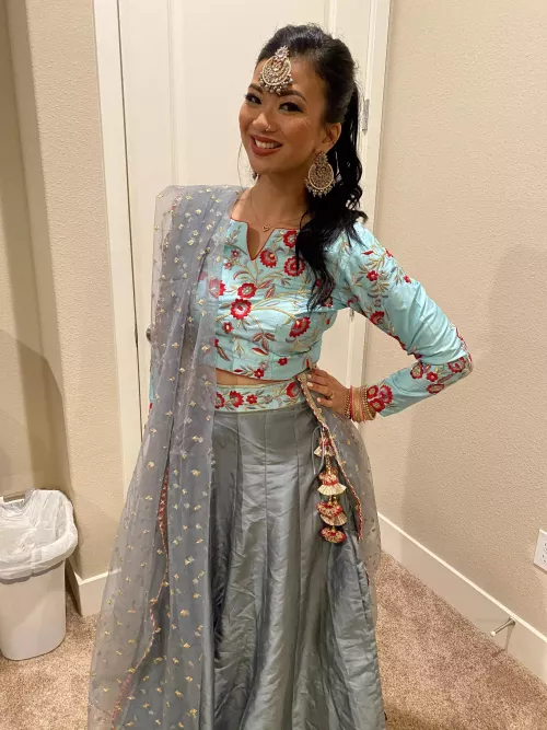 Hi baby do you want to see me suck cock in this dress? [F]