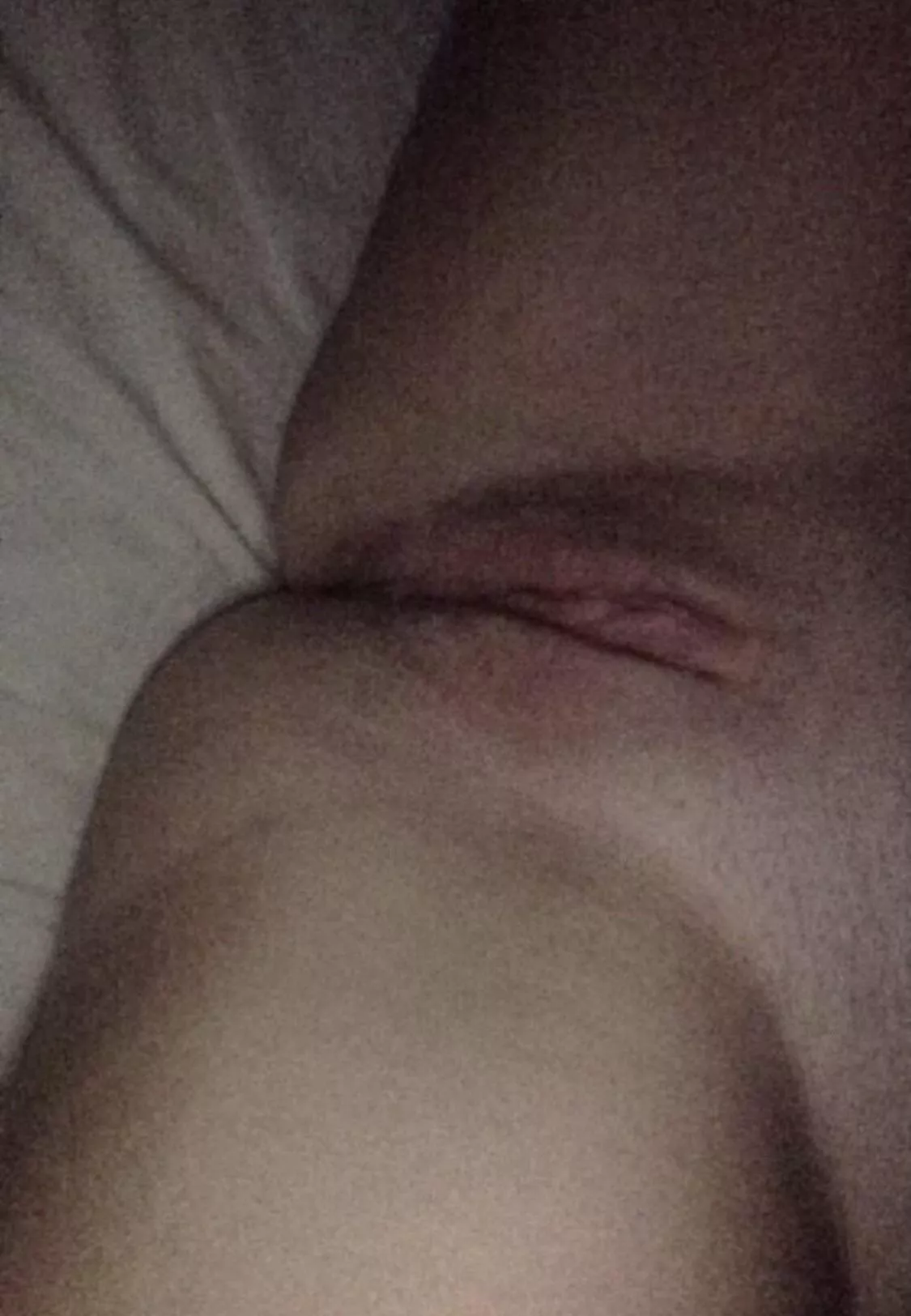 Hi! This is my wife ,23, send sample for reply