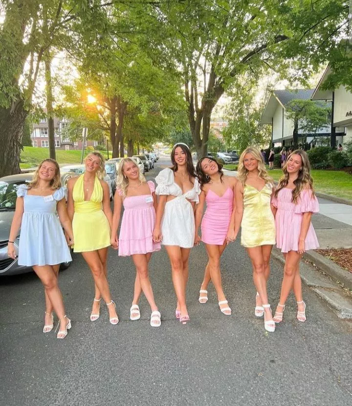 Hot Girls