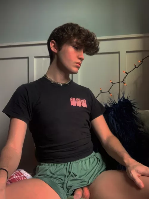 i’m waiting for you 😊💗