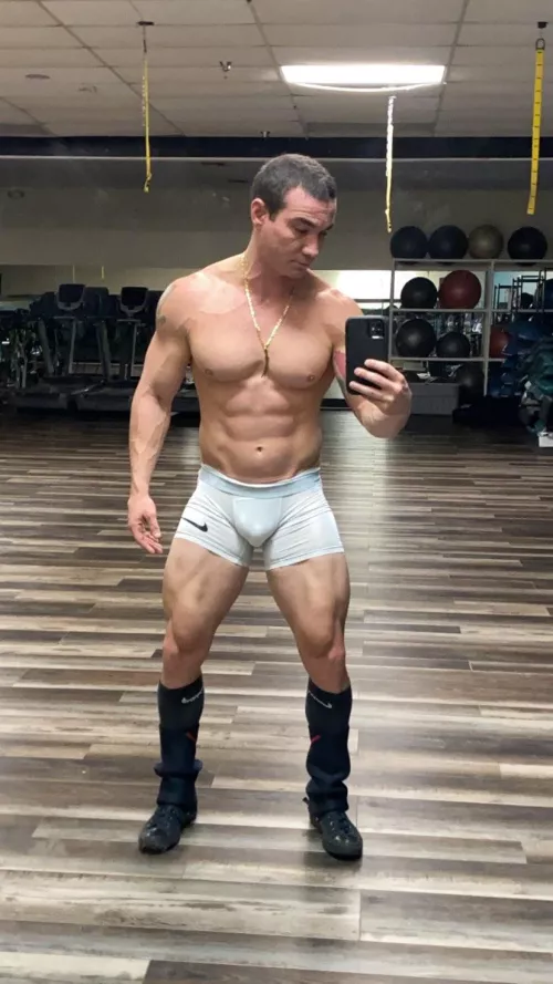 Legs are starting to come along! 🤟🏼[m]