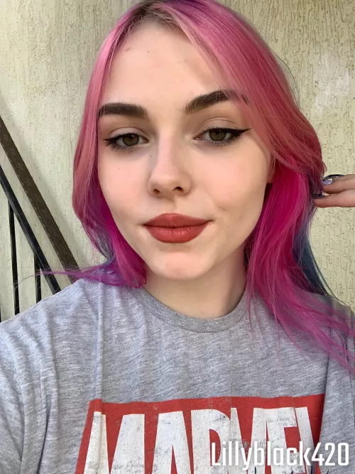 Make guesses about me based on the picture (OC) IRTR