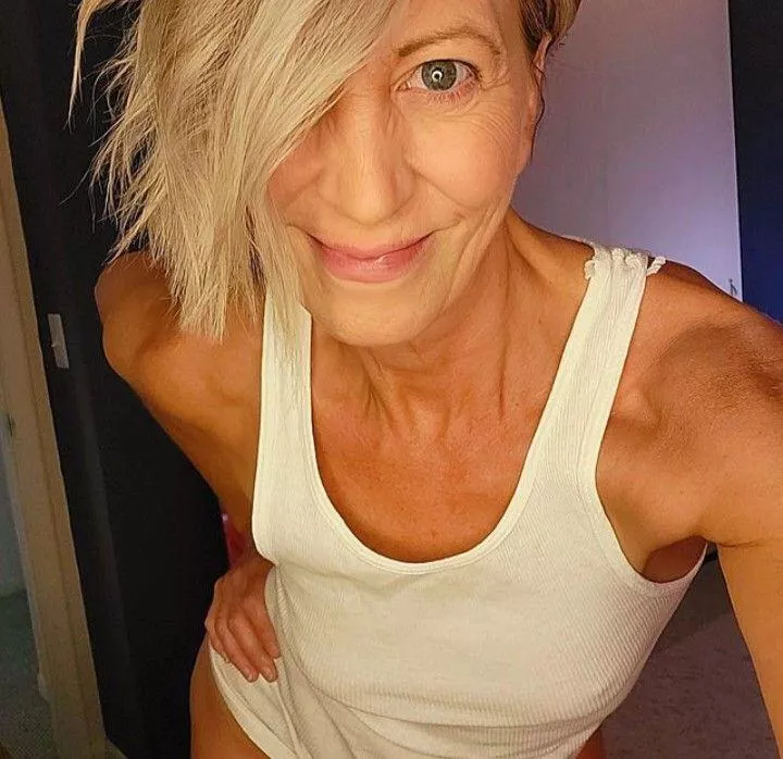 Naughty gilf