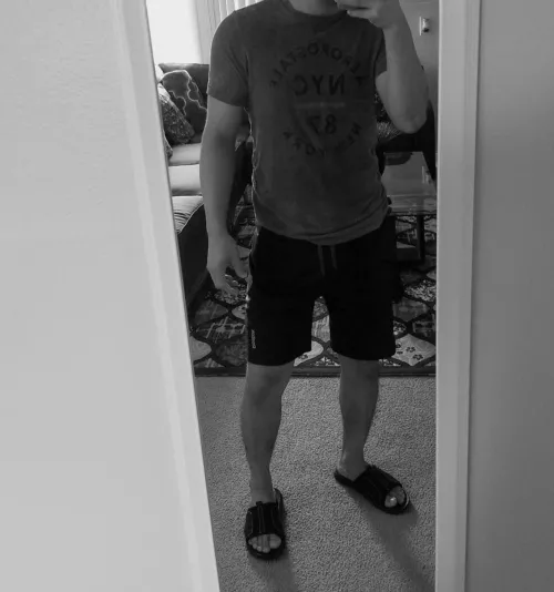 Need my feet rubbed 🥴