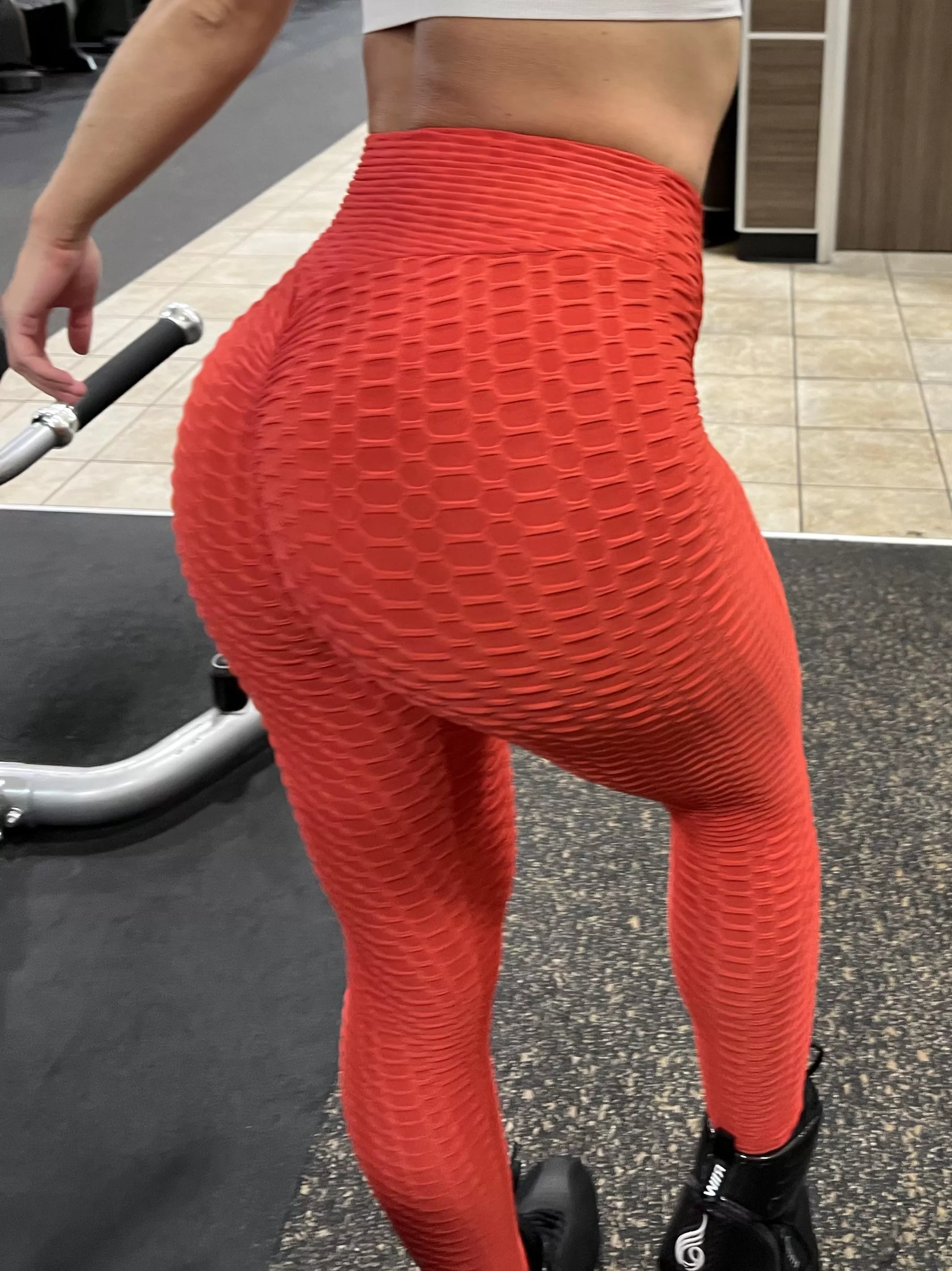 Simple ass selfie in a fav pair, mesmerizing you hehe
