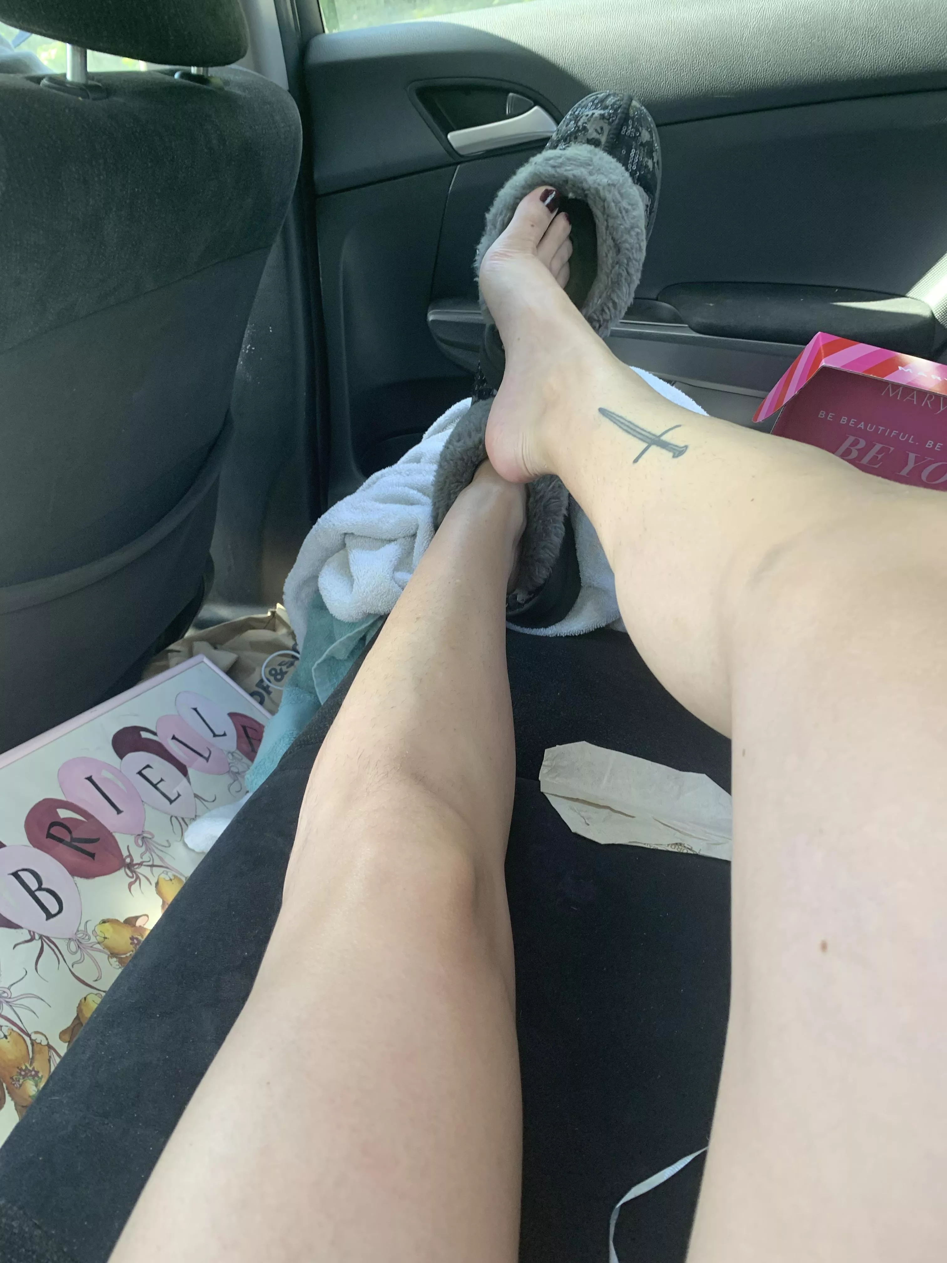 Slipper feet