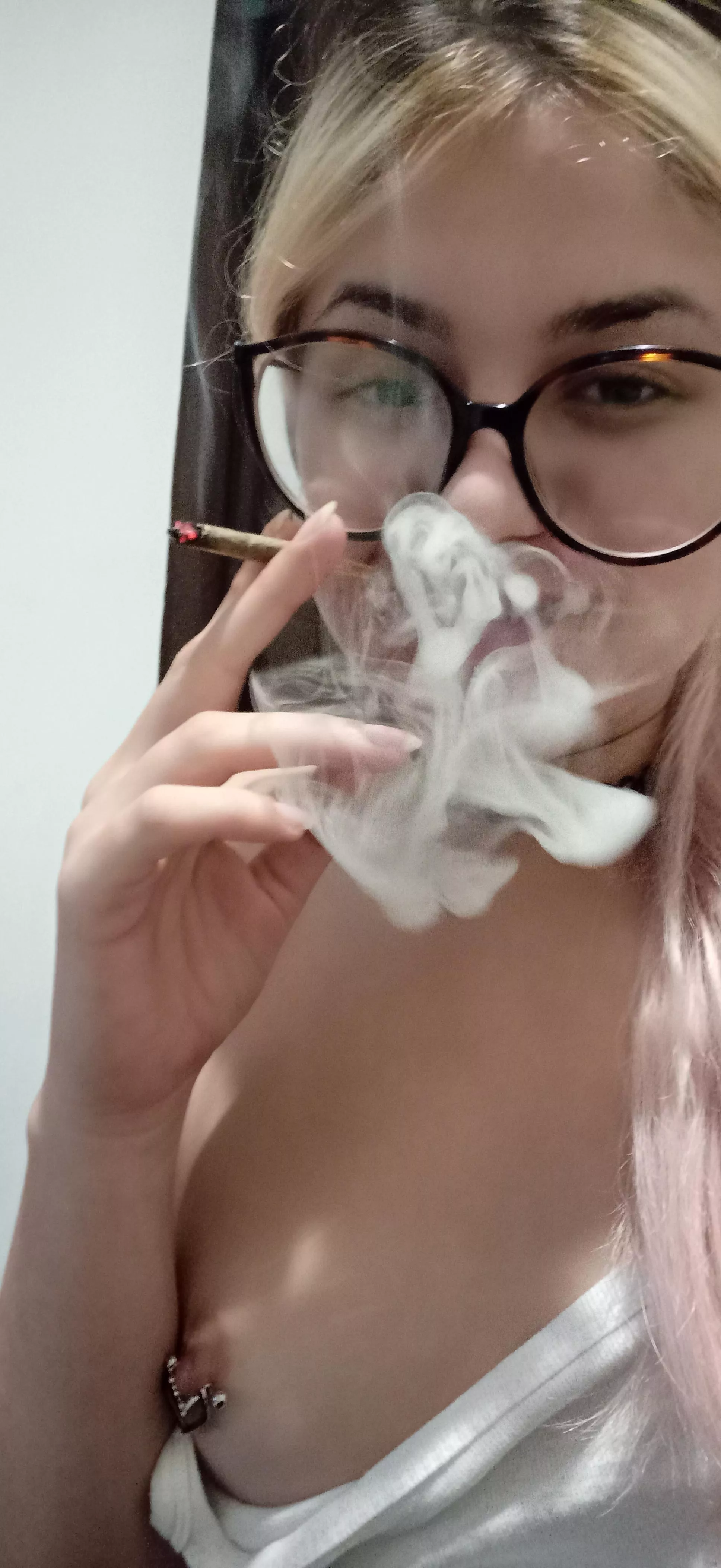Smokers are sexy