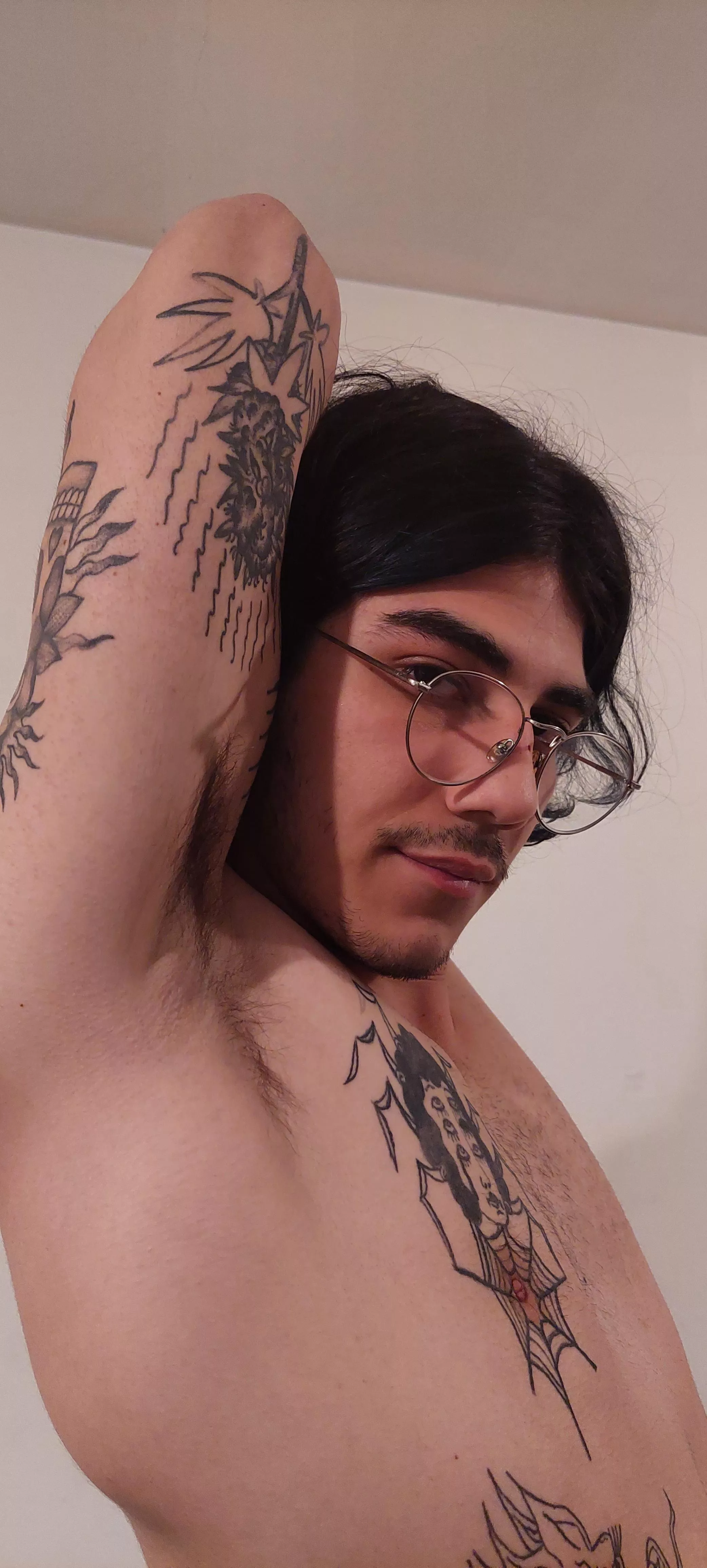 Sweaty pits 4 u