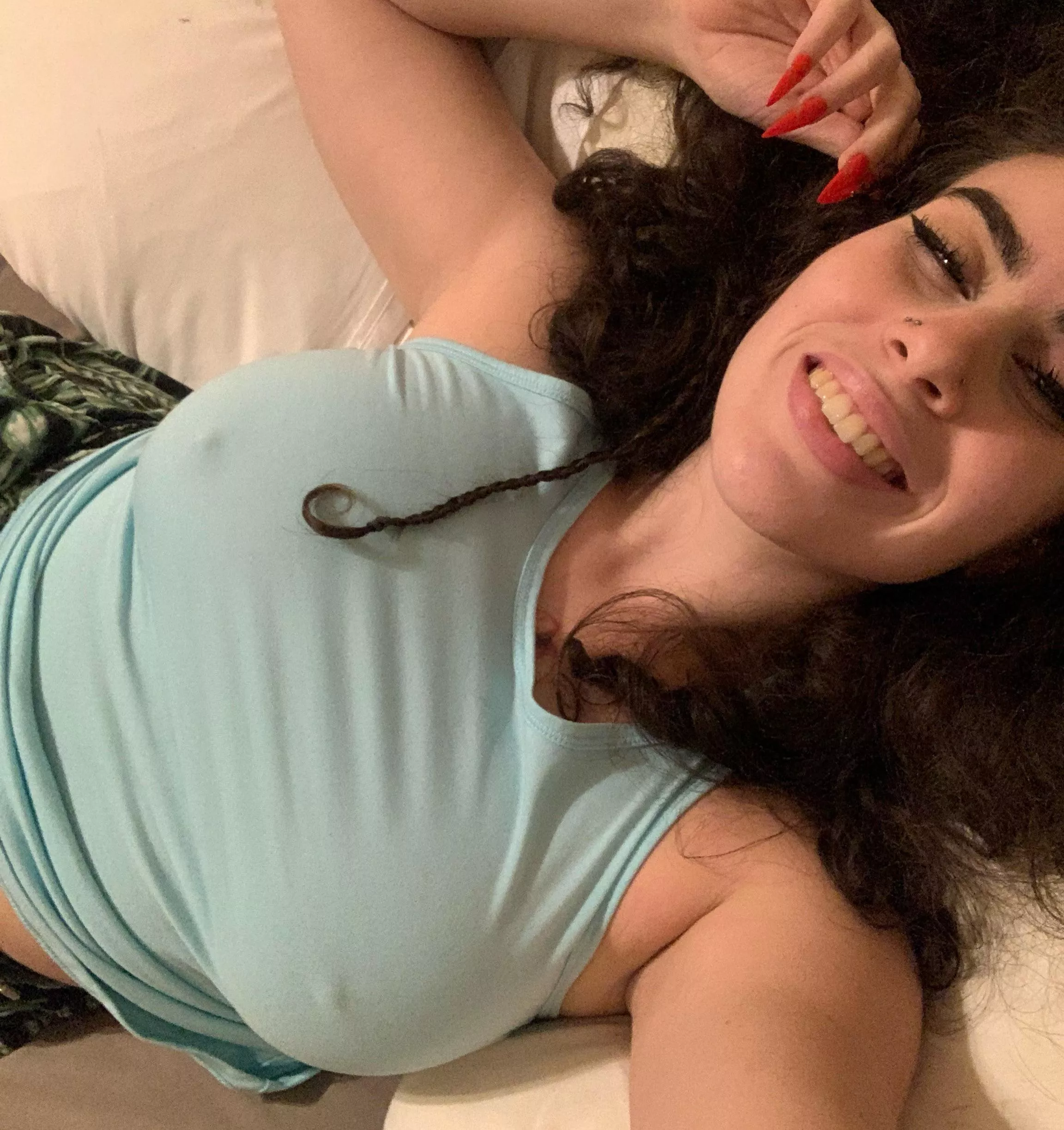 You don’t think this top is too tight right?