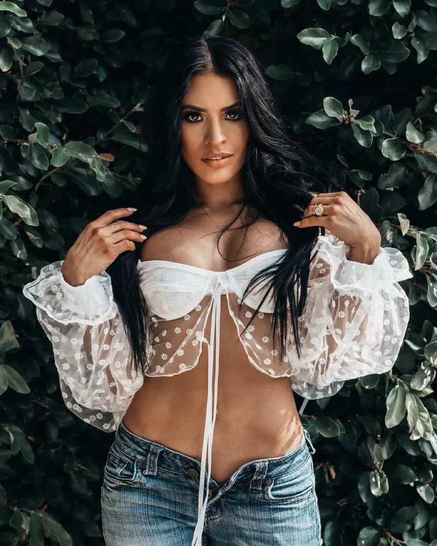 Zelina Vega