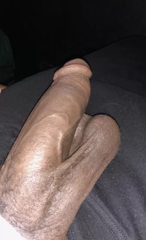 (23uk) Semi needs sucking 😅