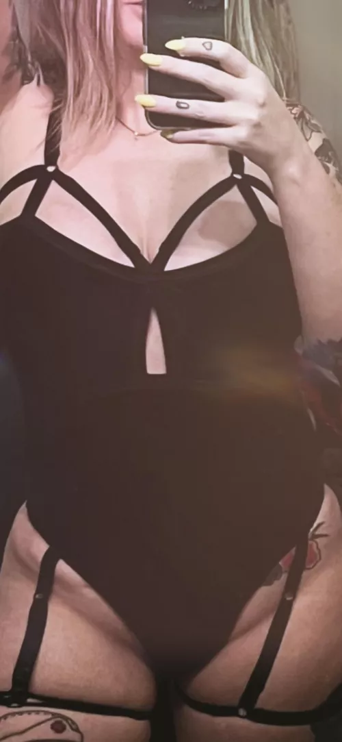 Come check out my OF 💦👅