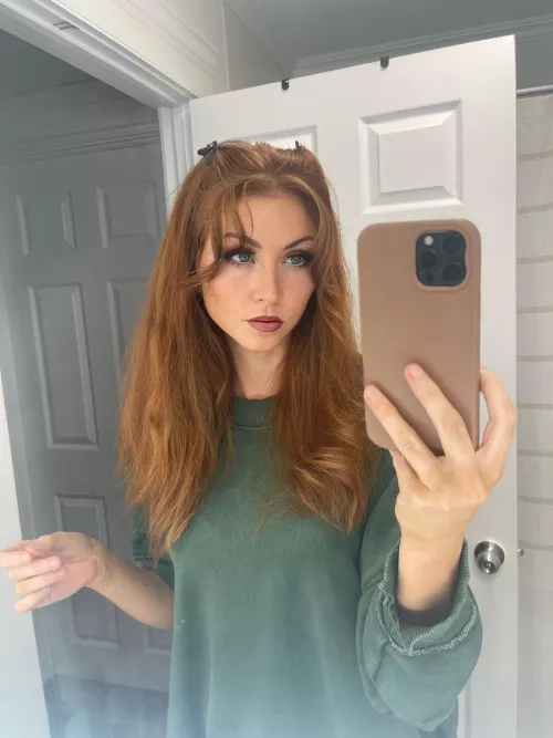 Cozy thanksgiving day, full of turkey and salt beef 😝