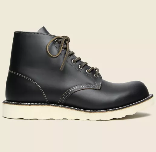 Hey there, looking for a similar boot like this. It’s a Red Wing 9870 Round Toe Klondike. Any advice? Thanks