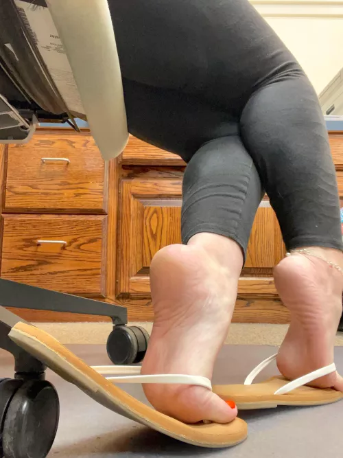 I keep trying to work, but I I need a tongue on my soles..