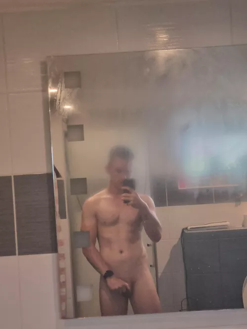 i know he still loves me