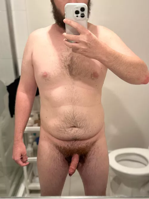 M28 188LBS 5’10 never have been really confident in my body and have just recently started to show it off. I have always been conscious about my abdomen weight and foreskin that I tend to keep my whole body hidden.