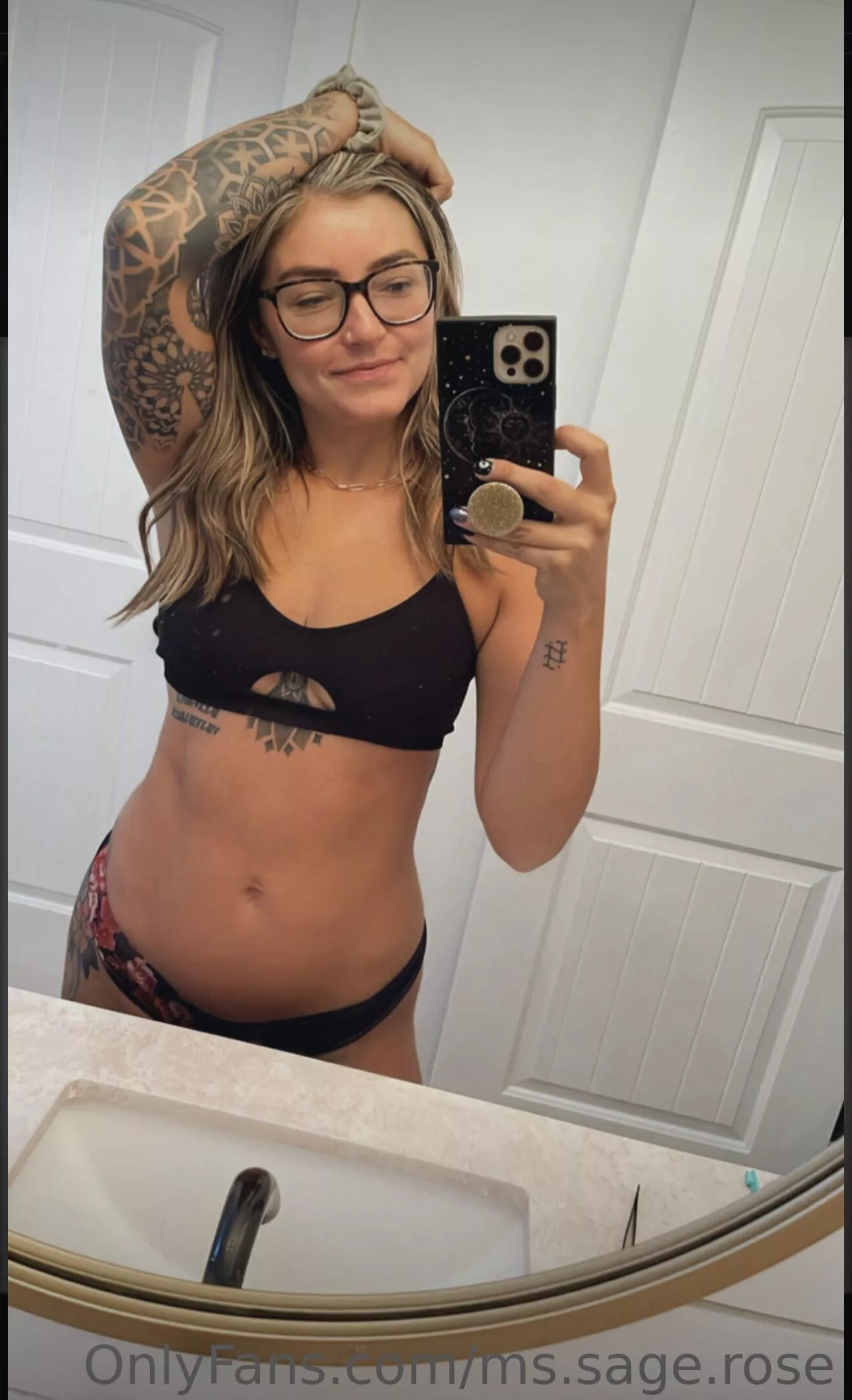 MILF Monday😈