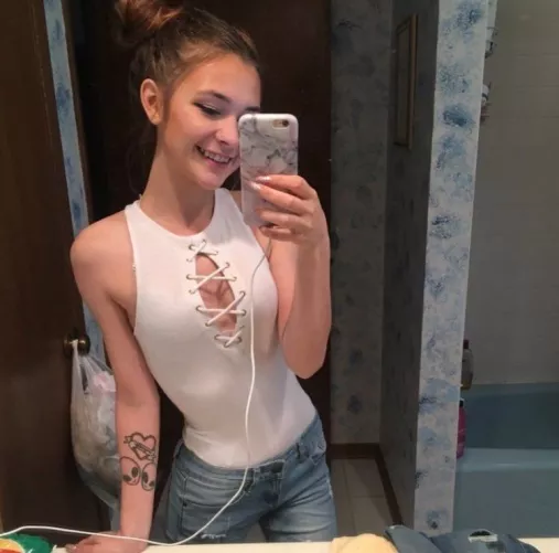 Taking advantage of the last few warm days we have left here to wear my favorite outfit ♡