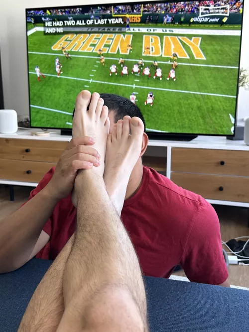 This lucky guy got to be at my feet as I kicked back and watched the game. I know you guys want to be next 😉