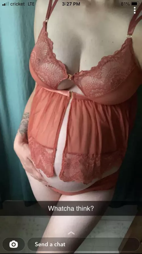 Wife sent me this while I was in a meeting 🥵🥵🥵