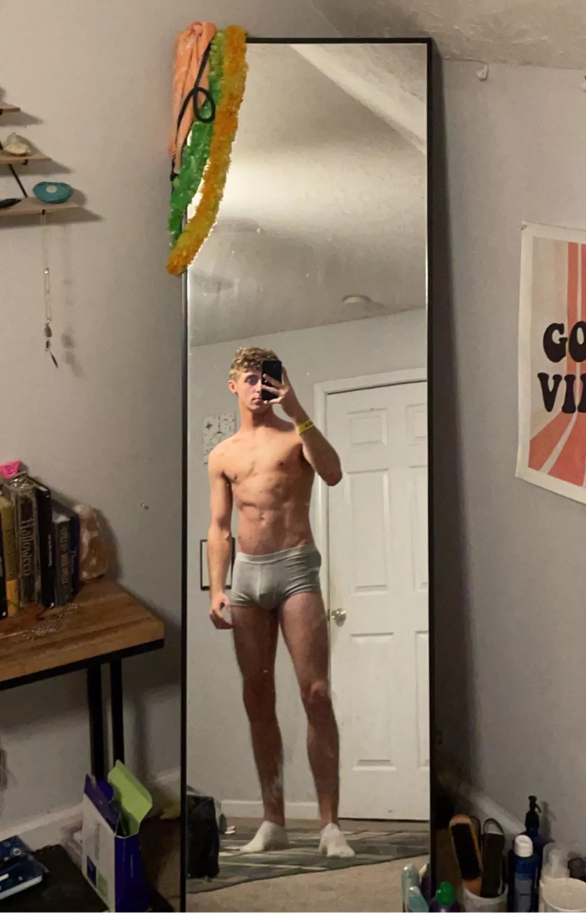 (21) who wants to come over & be “bros” ?