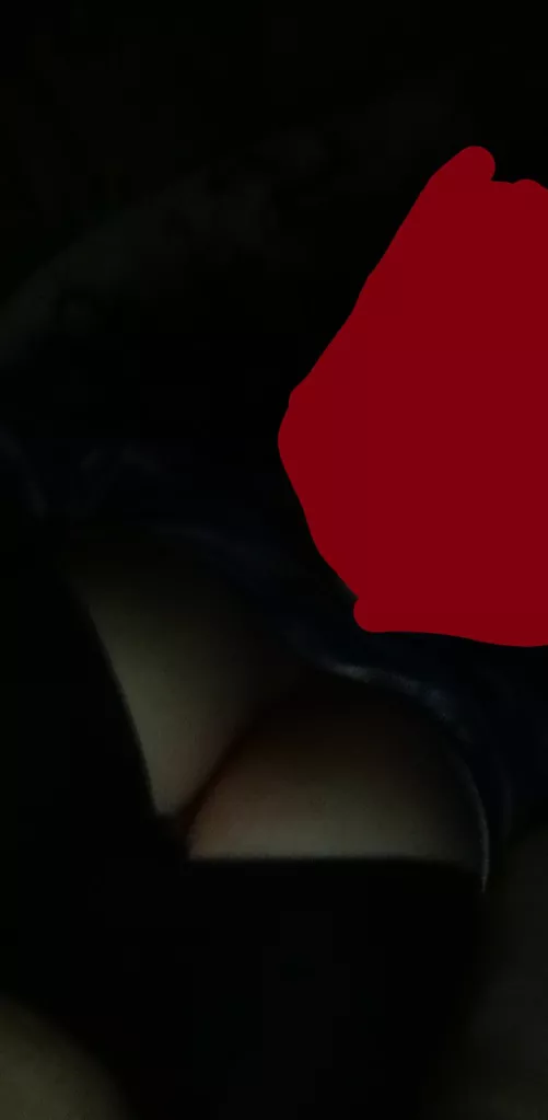 face reveal if I get 1k upvotes 🤭 let's see how far I get