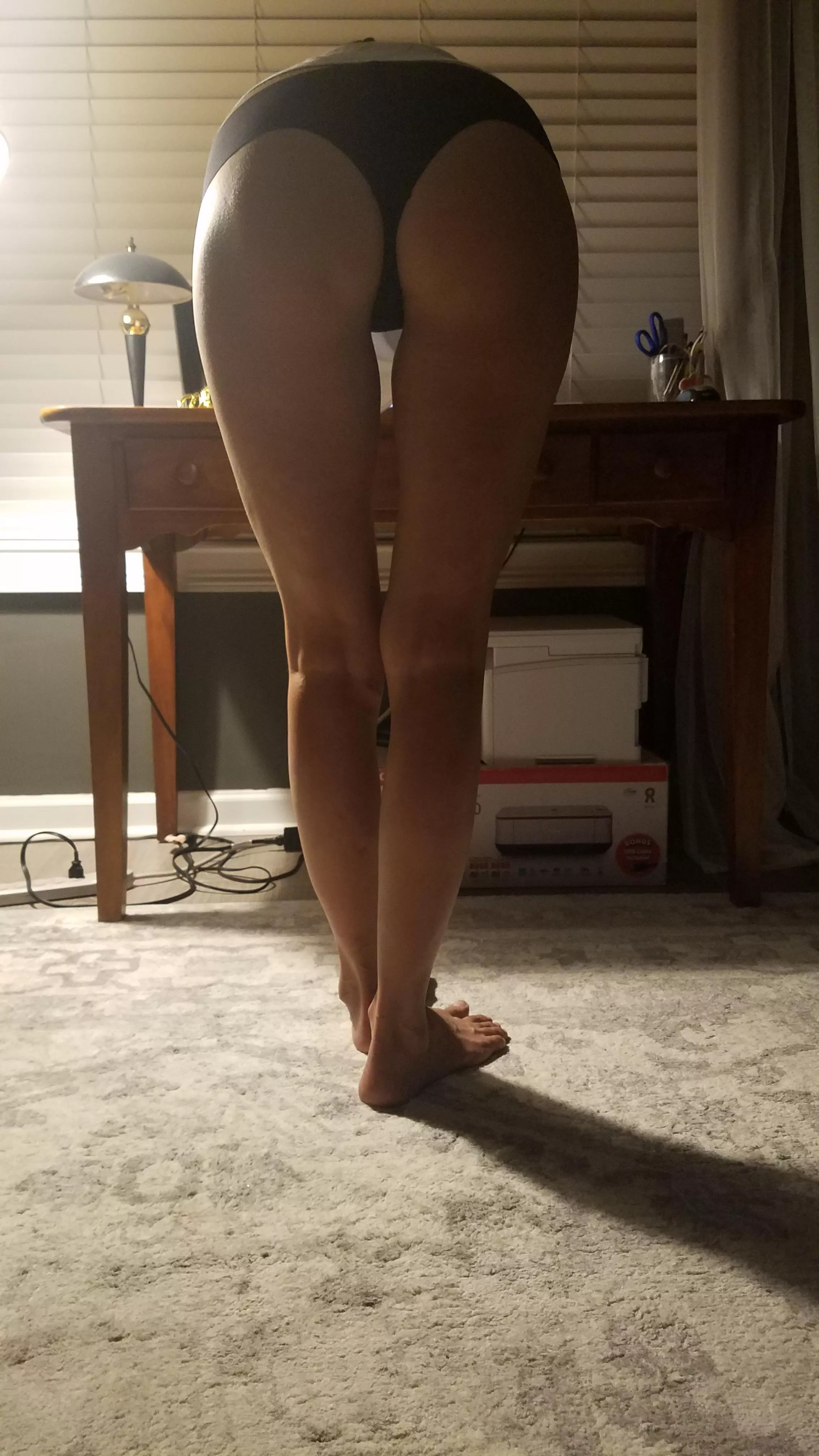 How this milf checks her emails