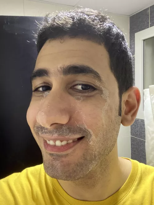 I left his cum on my face and it got dry lol