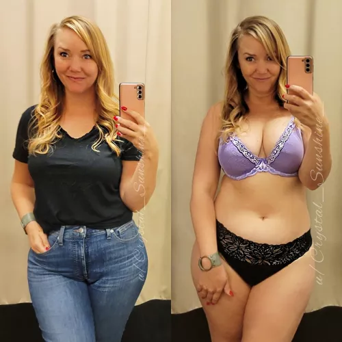 Is my Mom bellybutton cute? [F49]