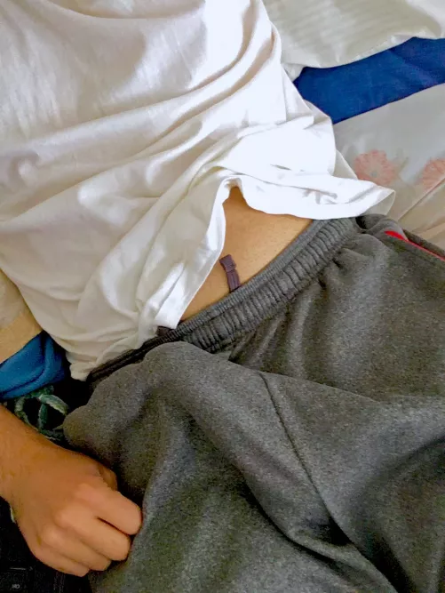 It's gray sweatpants season once again