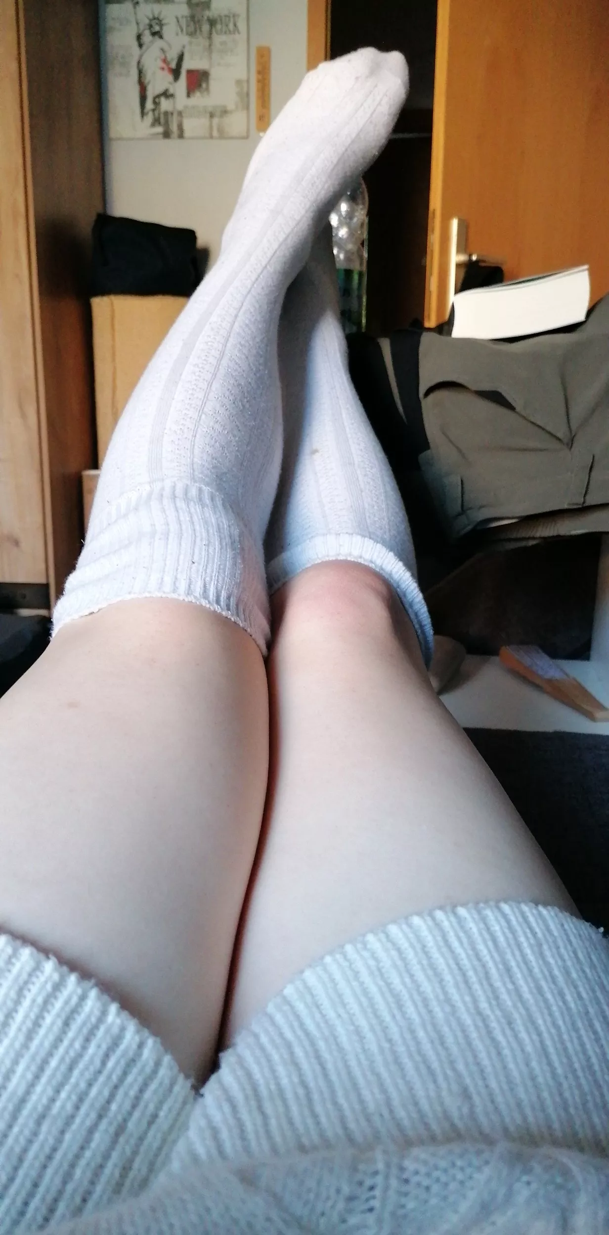 random thigh snap.