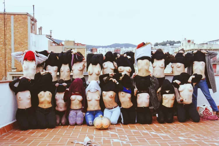 They seem like a fun group of young ladies!