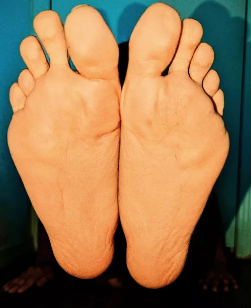 What are you gonna do to my soles? 🥺😋😩