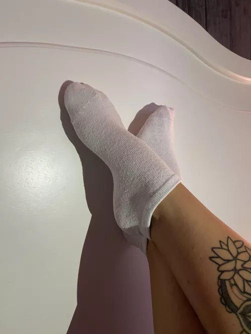 Who wants to see these bare 😈💦