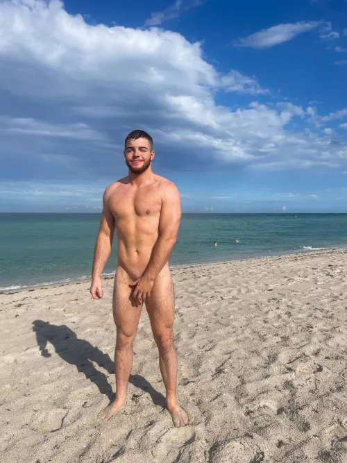 Wish I had another guy to join me at the beach