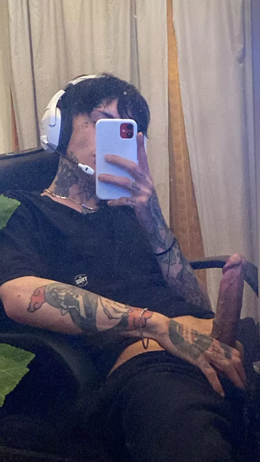 [20] tease me daddy