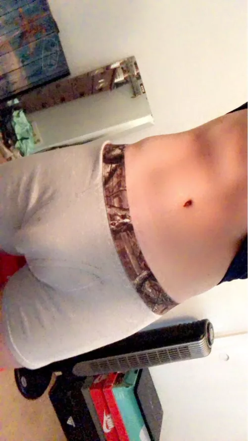 24 white male - Snap: Jrobertz352 Anyone in or near Florida 🔥😜