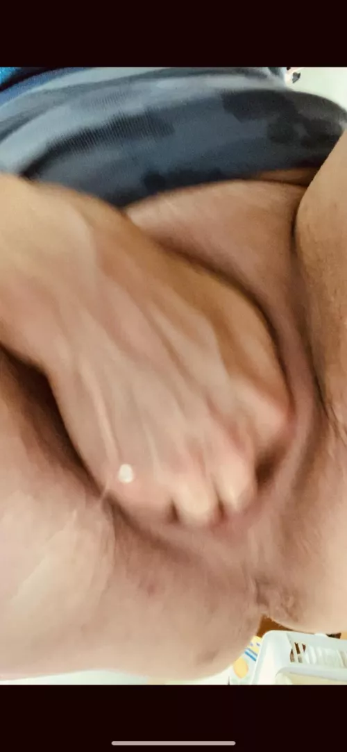 Dripping wet Fist 👊 shes enjoying this 👅💦