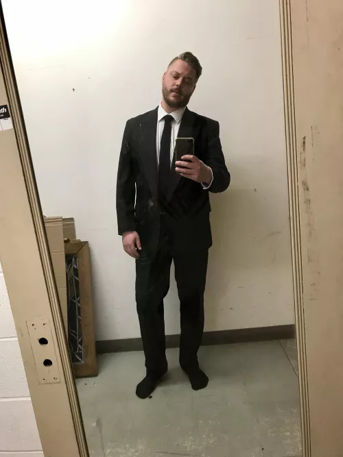 Hate dressing up. Usually sweatshirt and jeans for me. I’ll try to rock this vintage suit coat.