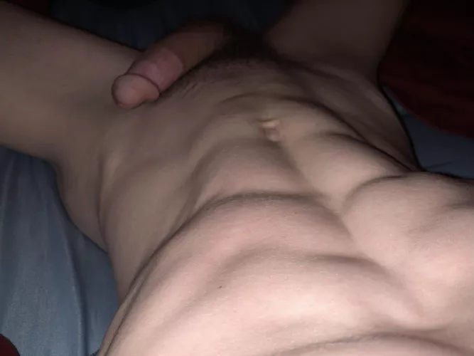 Hey bro squeeze my hips while you eat my ass(26)