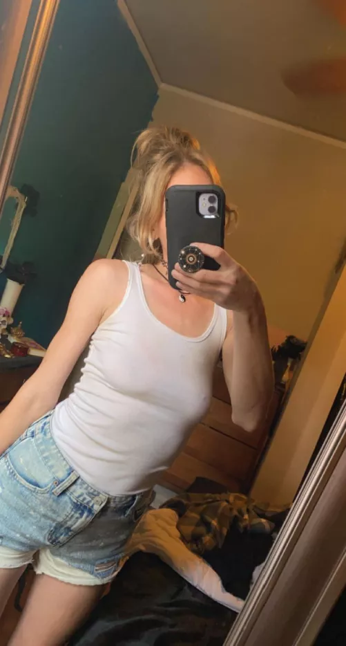 I think a *few* people noticed I wasn’t wearing a bra today