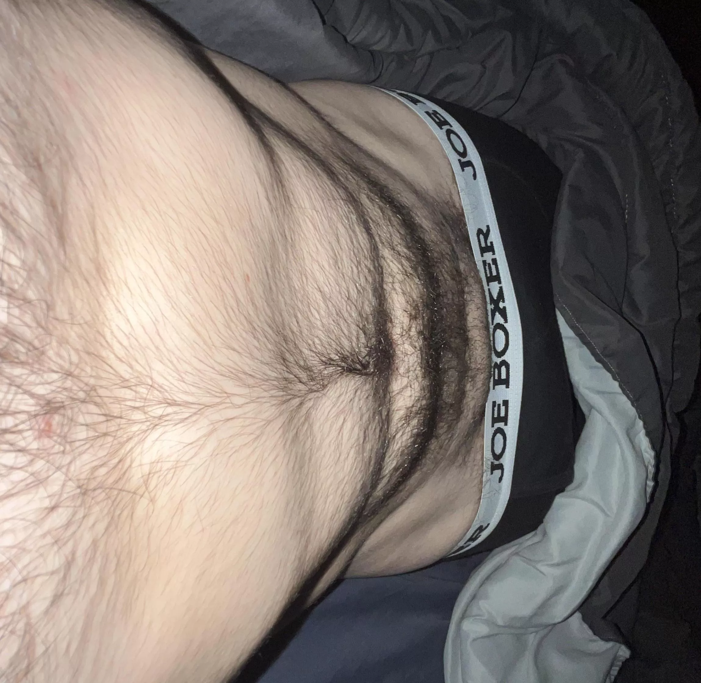 (M)
